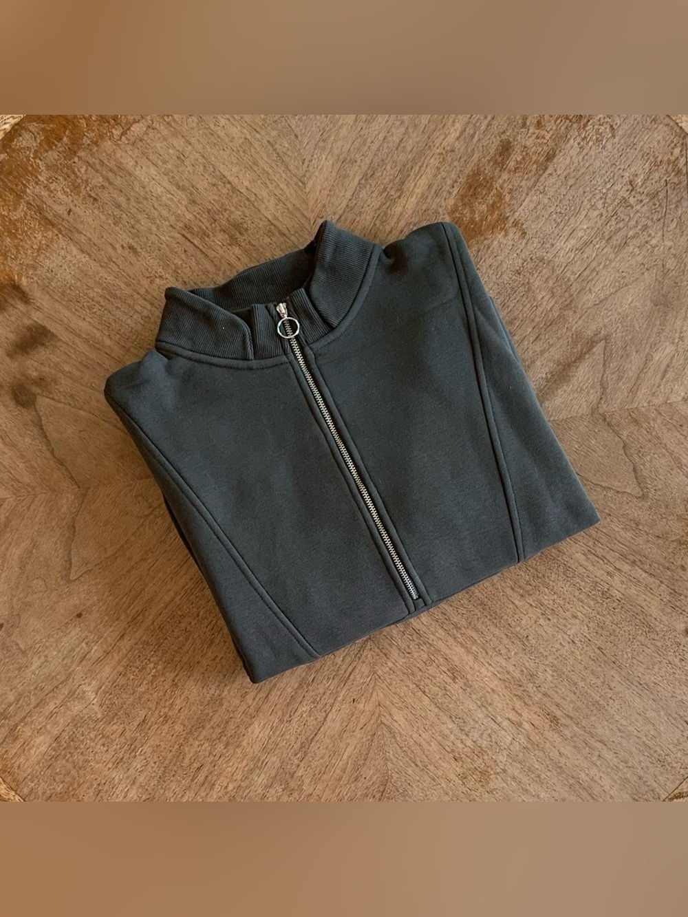 Fleo Forest Night Recharge Sweatshirt